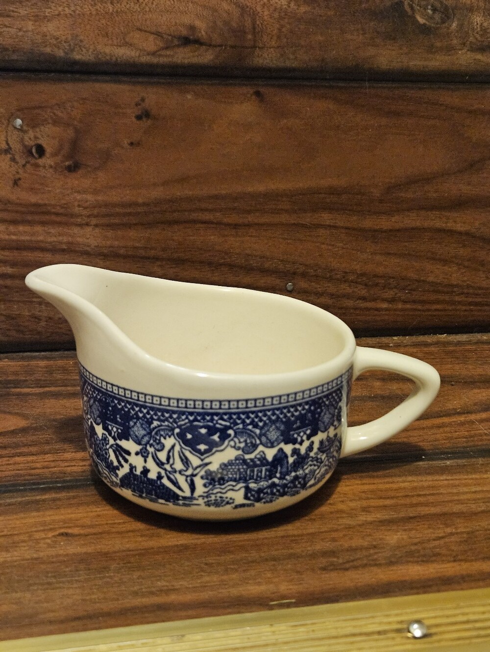 Vintage Blue Willow Gravy Boat | Blue and White Ironstone Transferware | Classic